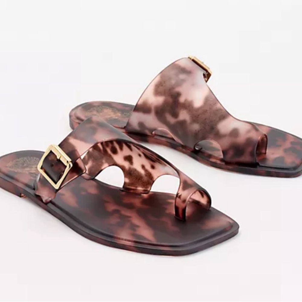 Vince Camuto Tortoise Toe Loop Jelly Sandals
